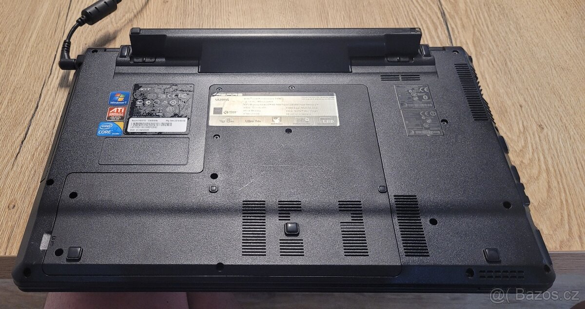 notebook Acer Aspire TimelineX 5820TG - i3, SSD - 3