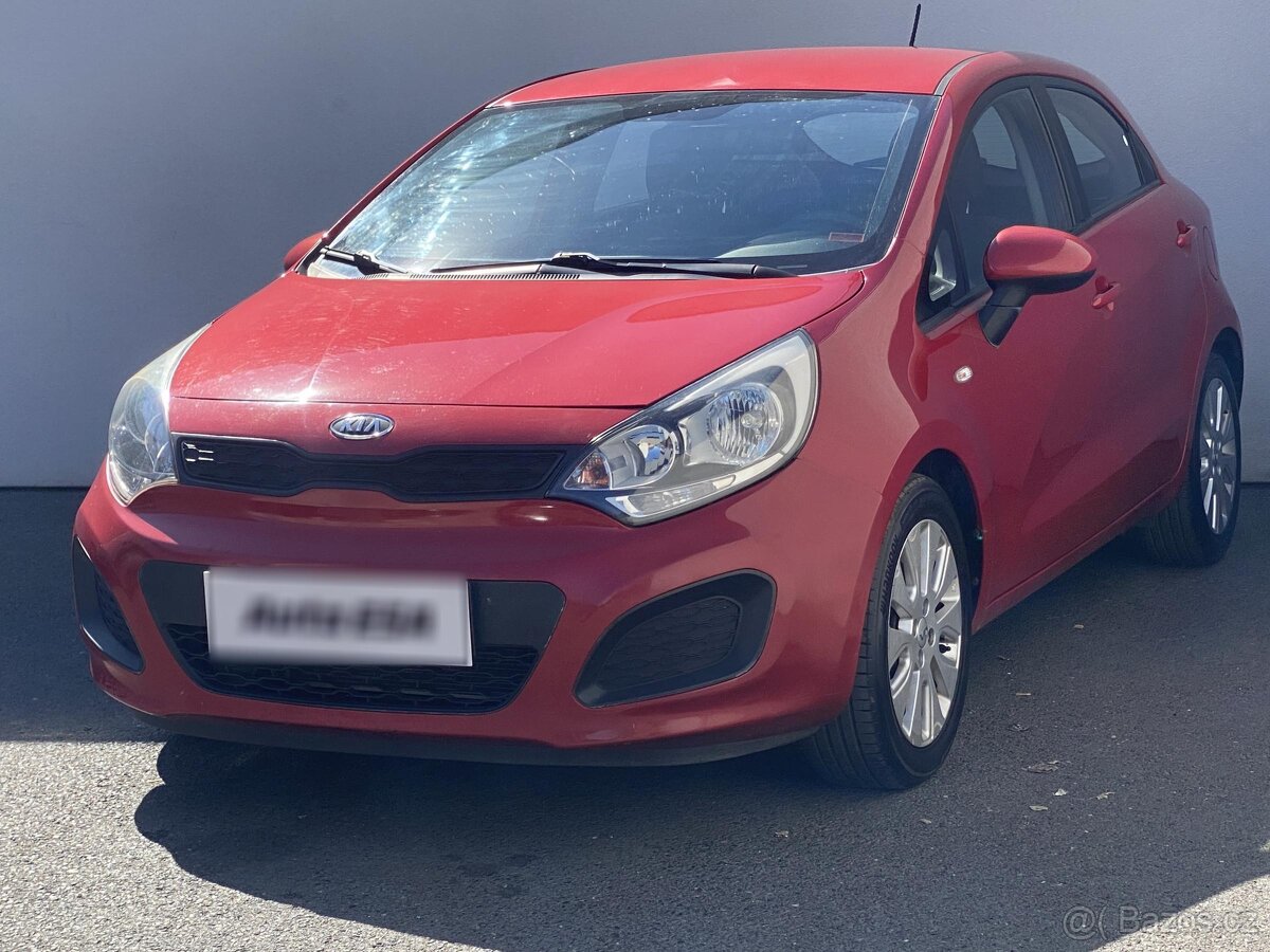 Kia Rio 1.4i , 80 kW benzín, 2012 - 3