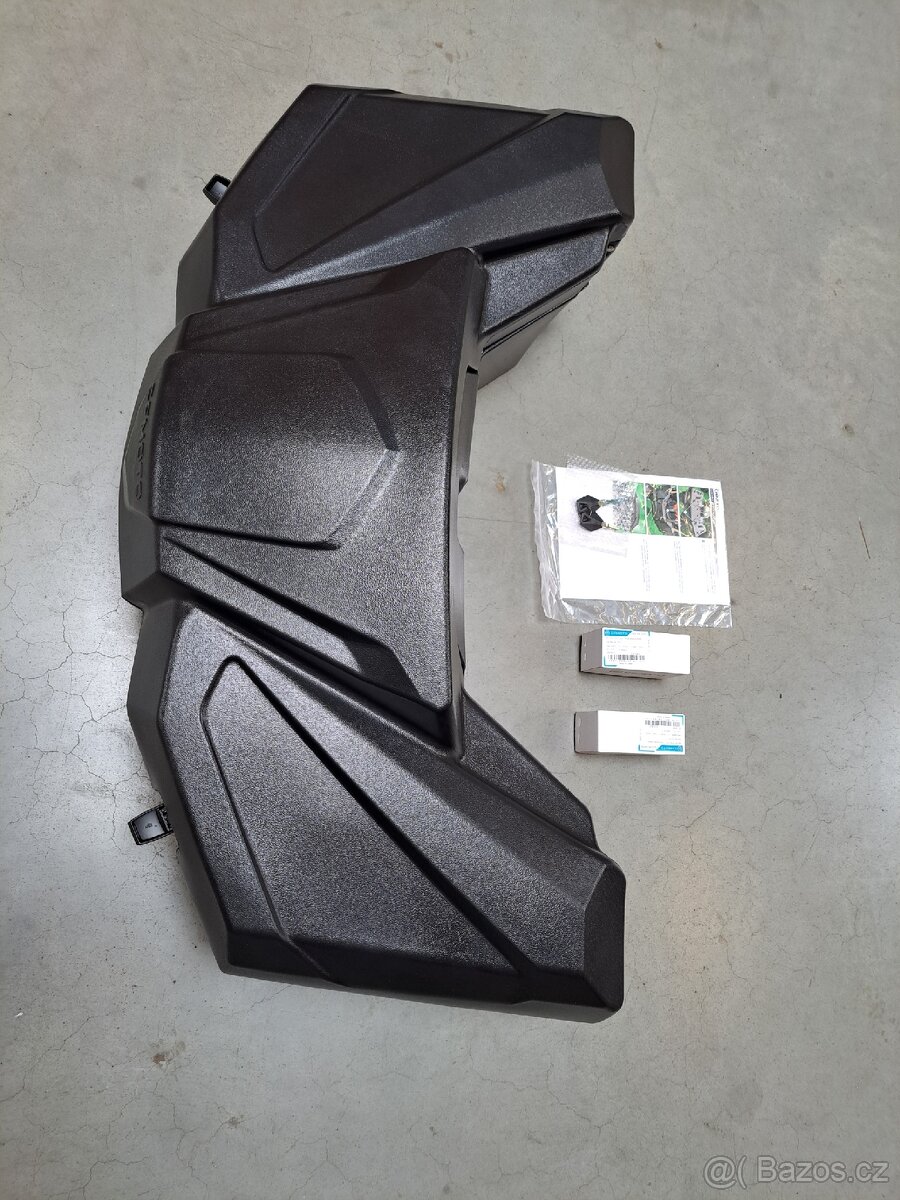 Zadní box CFMOTO na X625 90L