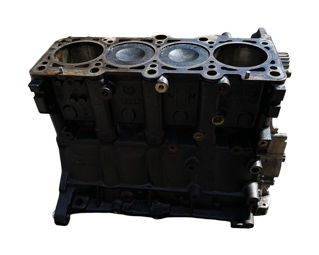 Kliková skříň motoru 06F103021H BWA Škoda Octavia 2 RS 2008 - 3