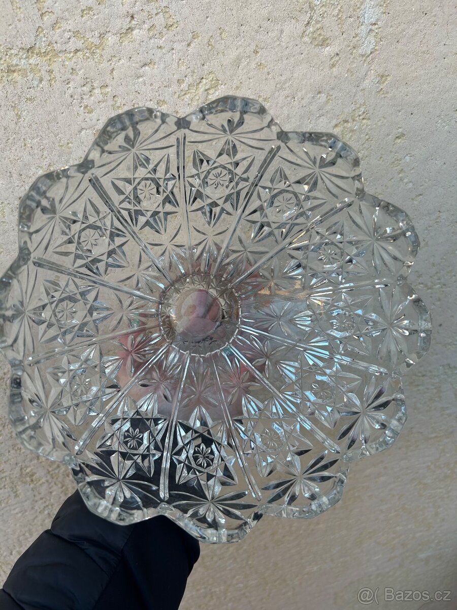 Starožitná mísa broušená 300,- - 3