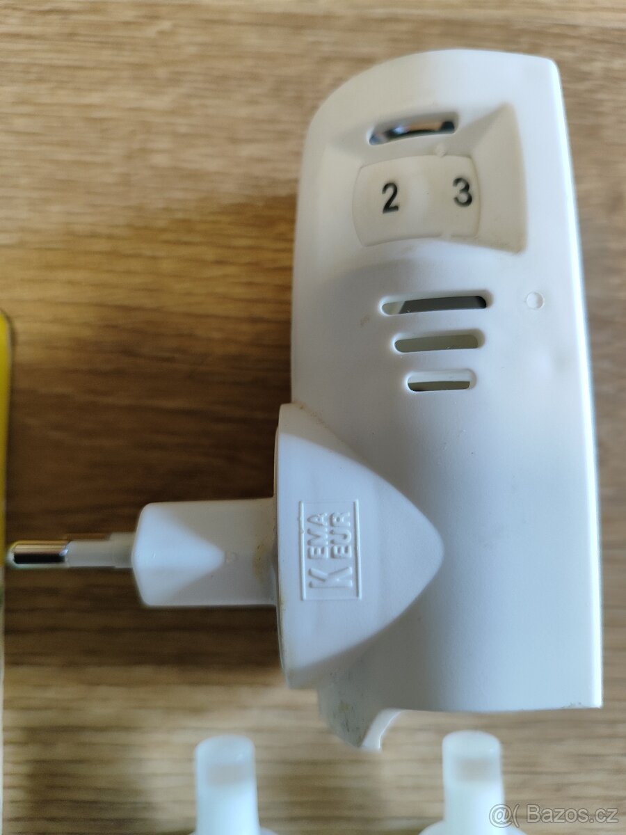 Osvěžovač vzduchu do zásuvky Ambi Pur + 4x nové vůně - 3