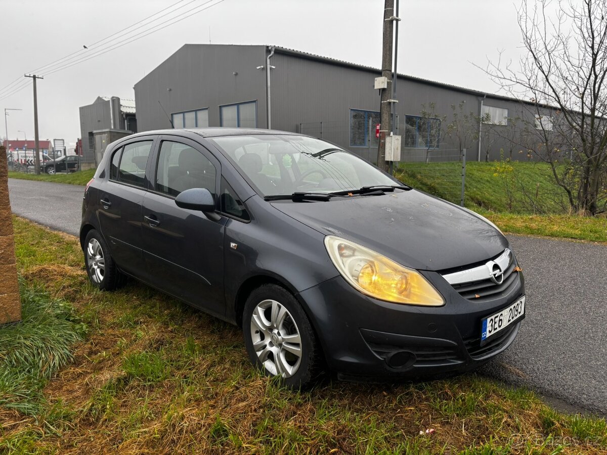 Opel Corsa 1.3 CDTi 55kW, RV 2007, Spolehlivé - 3