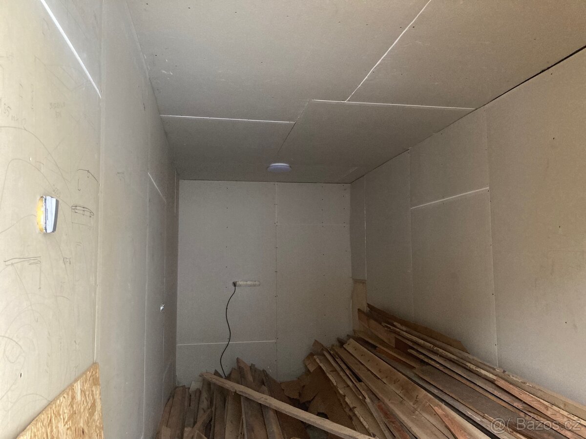 Prodám lodní kontejner HC 40’ - 6m - 3