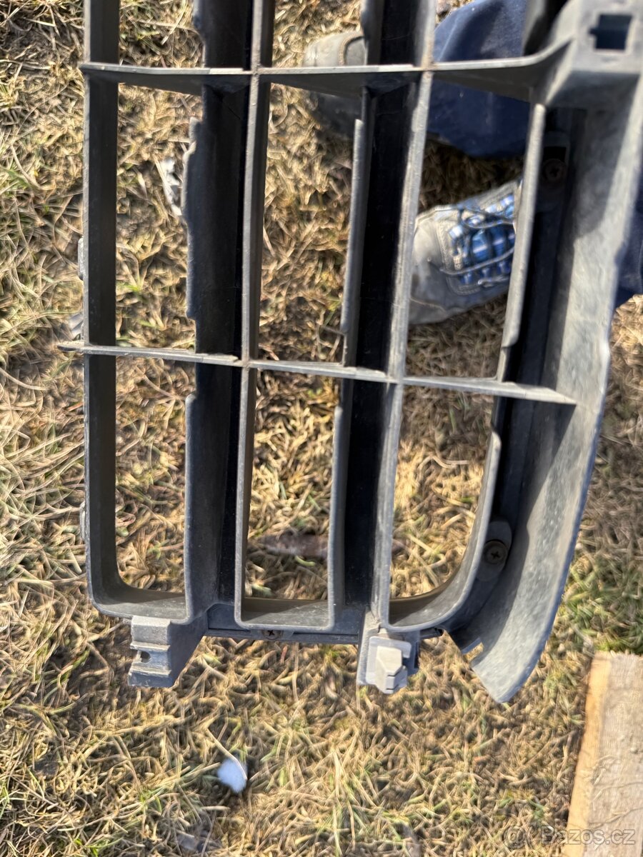 Maska Subaru Forester SG 2004 predfacelift - 3