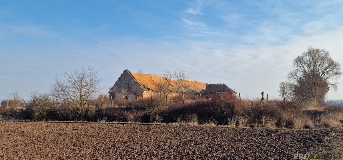 Prodej komerčního prostoru - 3