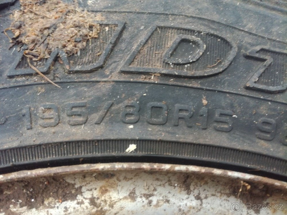 Koupím pneu 195/80/15 - 3