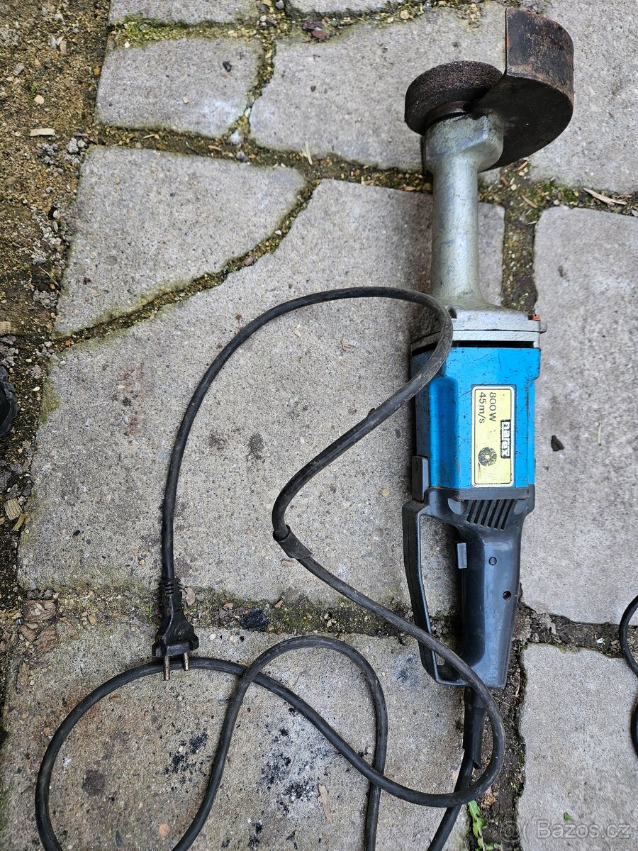 Narex přímá bruska 800 W - 3