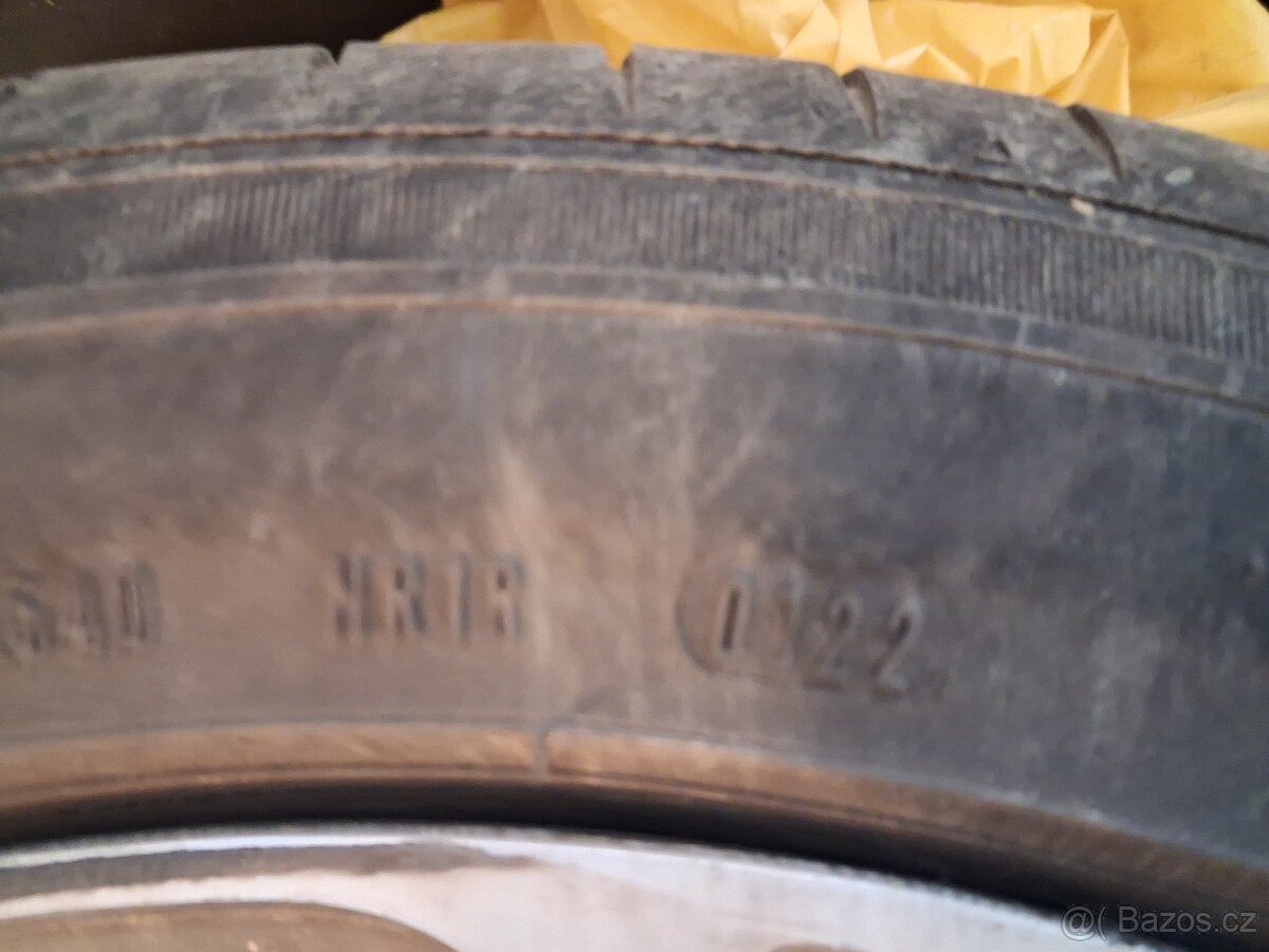Prodám Alu kola R17 , 5x108 , pneu 225/50 R17 - 3