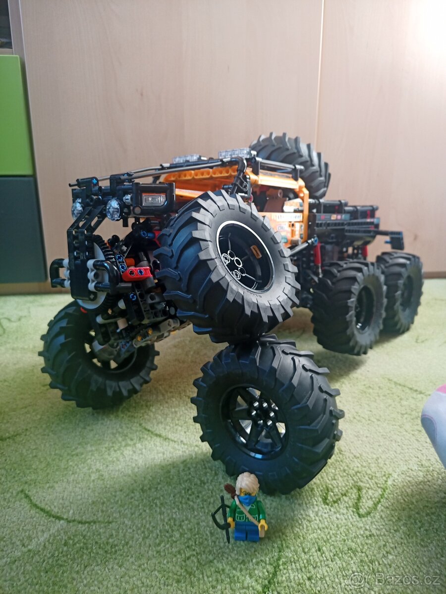 2x LEGO Technic 42099 RC Extrémní teréňák 4x4 - 3