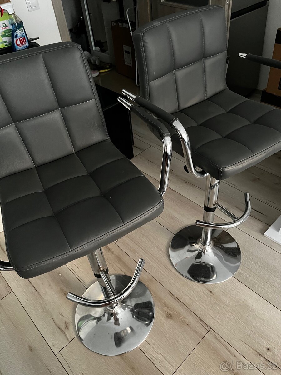 Barový stolík + židle - 3