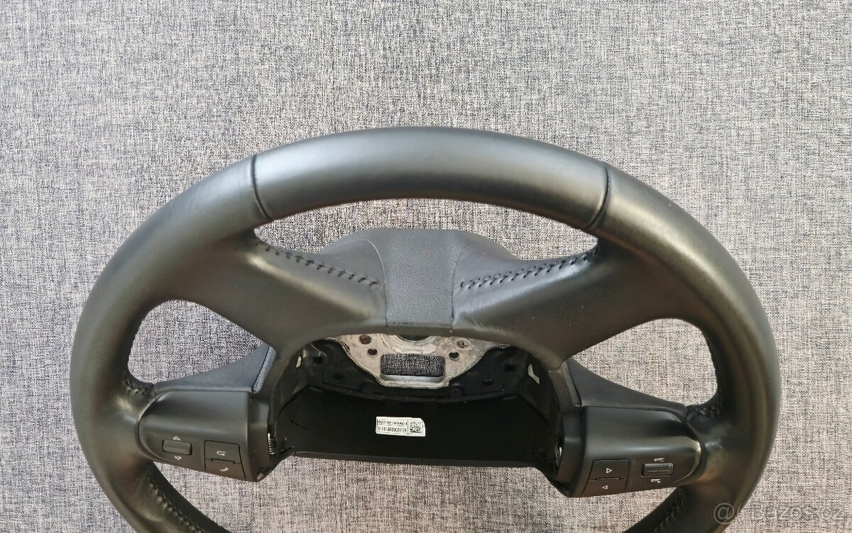 Multifunkční volant Škoda Octavia II, Superb II, Yeti - 3