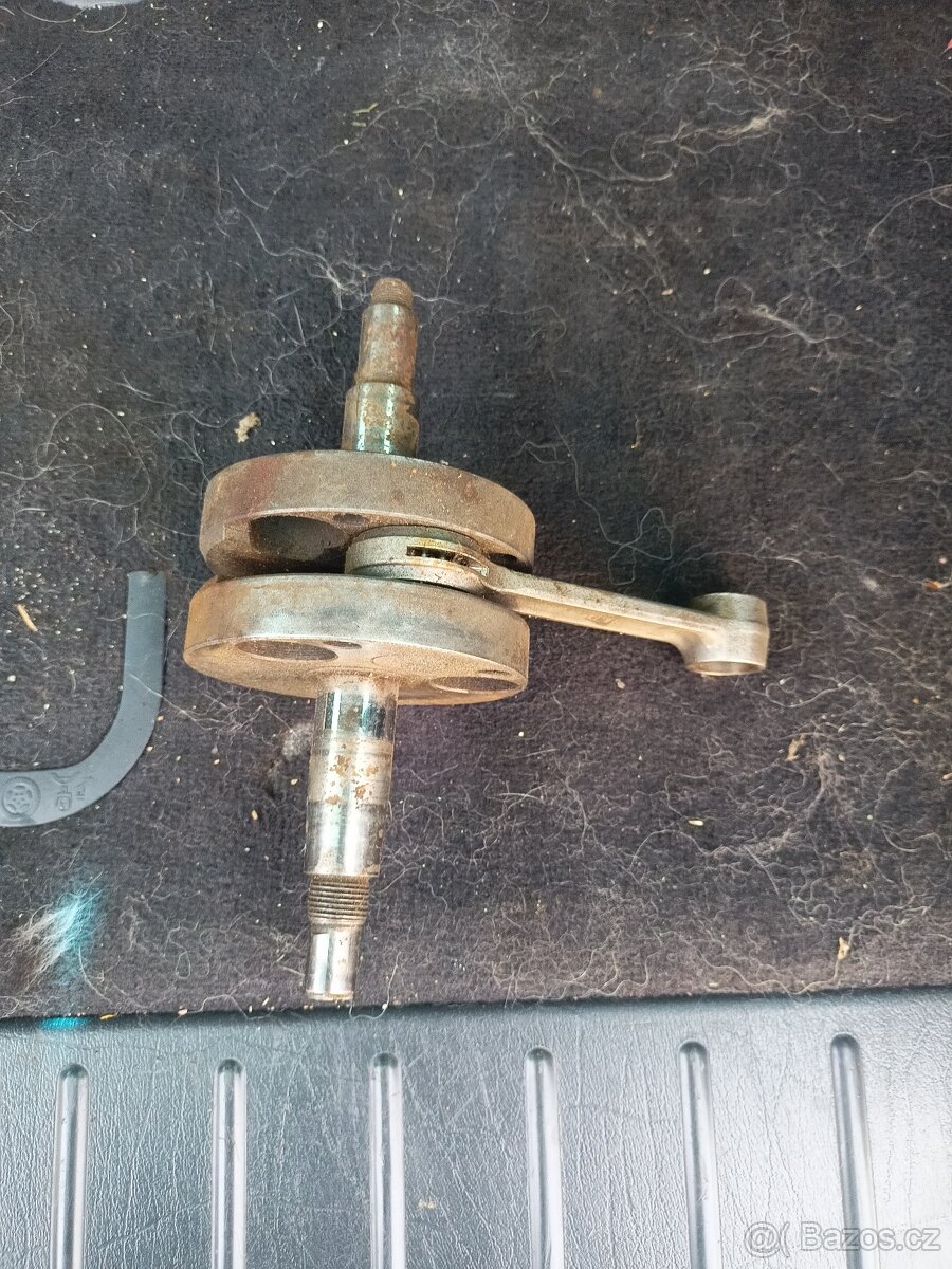 Čz 250/980 montreal motor (pěkné nízké výrobní čislo) - 3