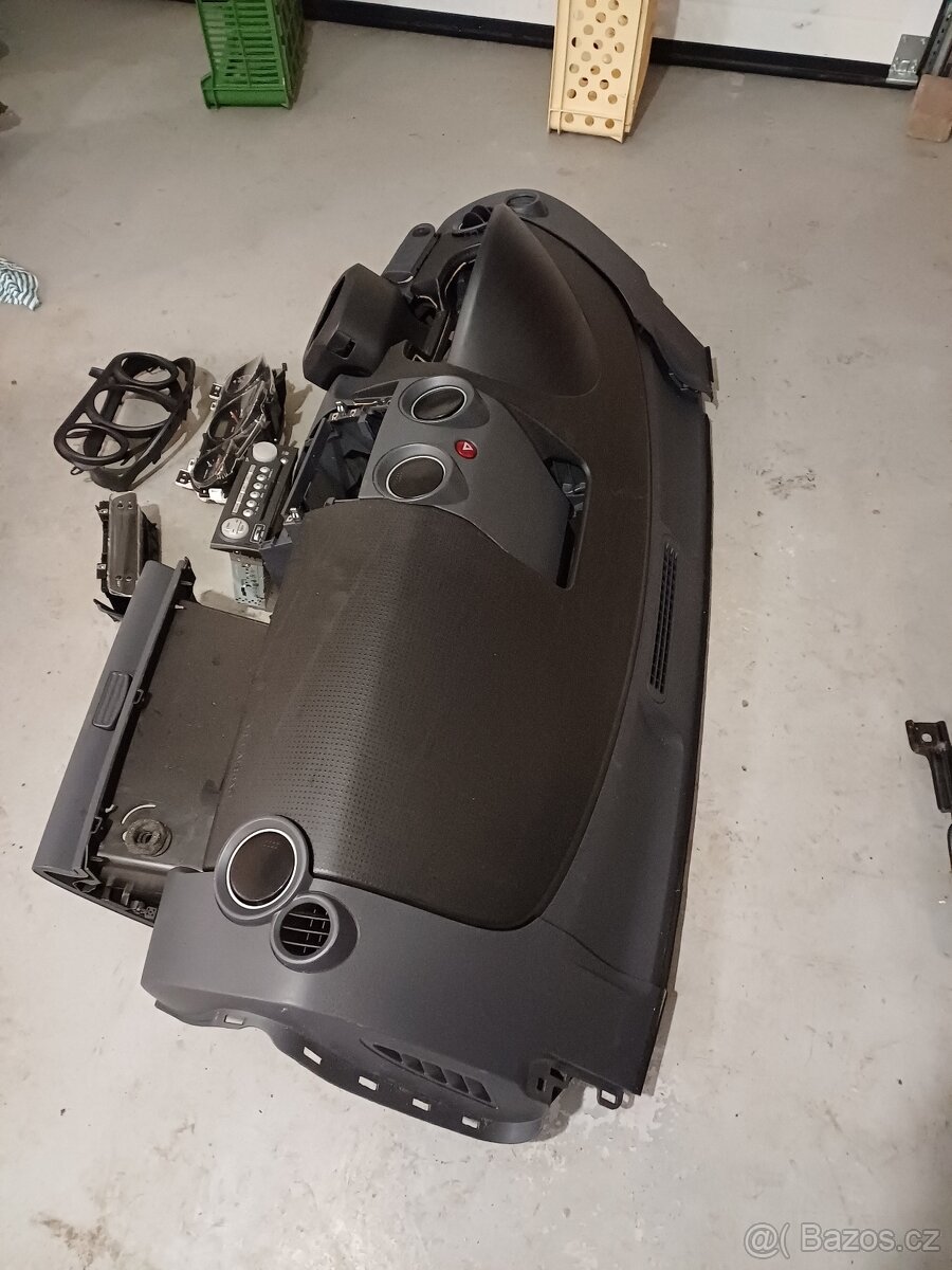 Mitsubishi colt r.v.04-09 - 3