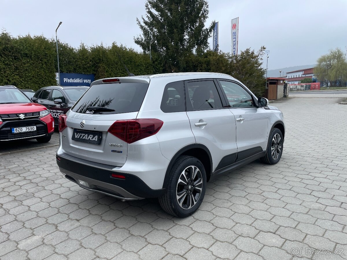 VITARA 1,5 Elegance Panorama 4x4 6AGS Hybrid - 3