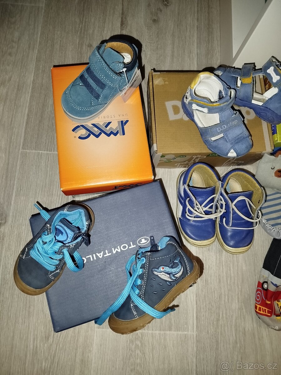 Botičky po synovi 19-22 + capáčky - 3