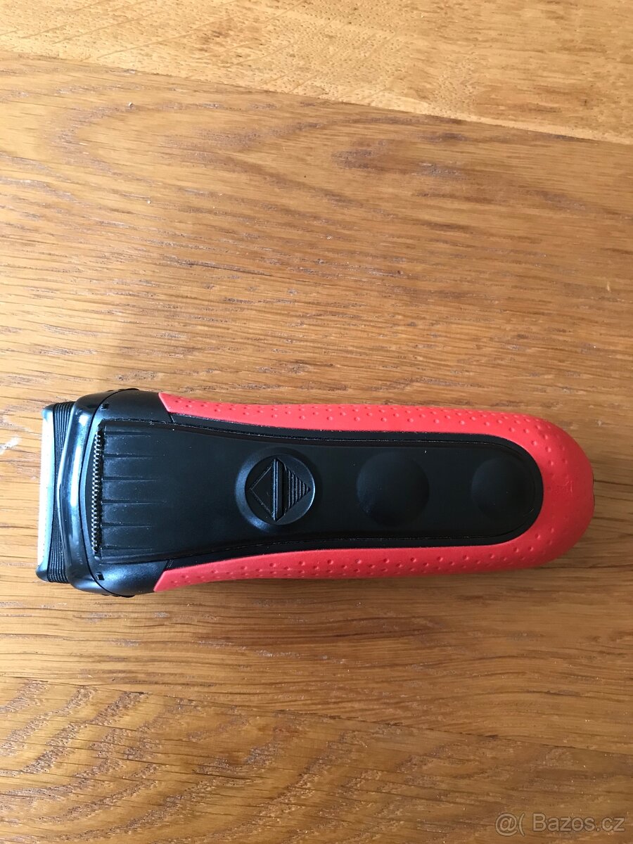 holící strojek Braun S3 series 3030s ,TOP STAV - 3