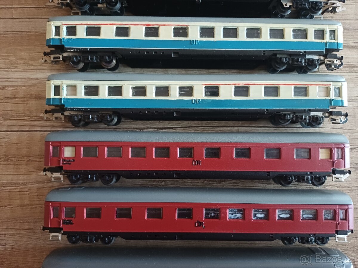 Rychlíkové vagony. TT - 3