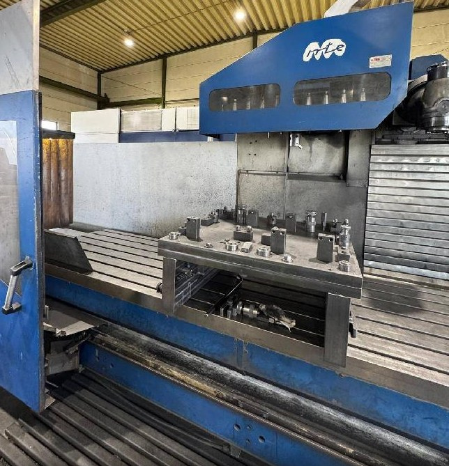 Frézky - stolové BF 4200 - 3