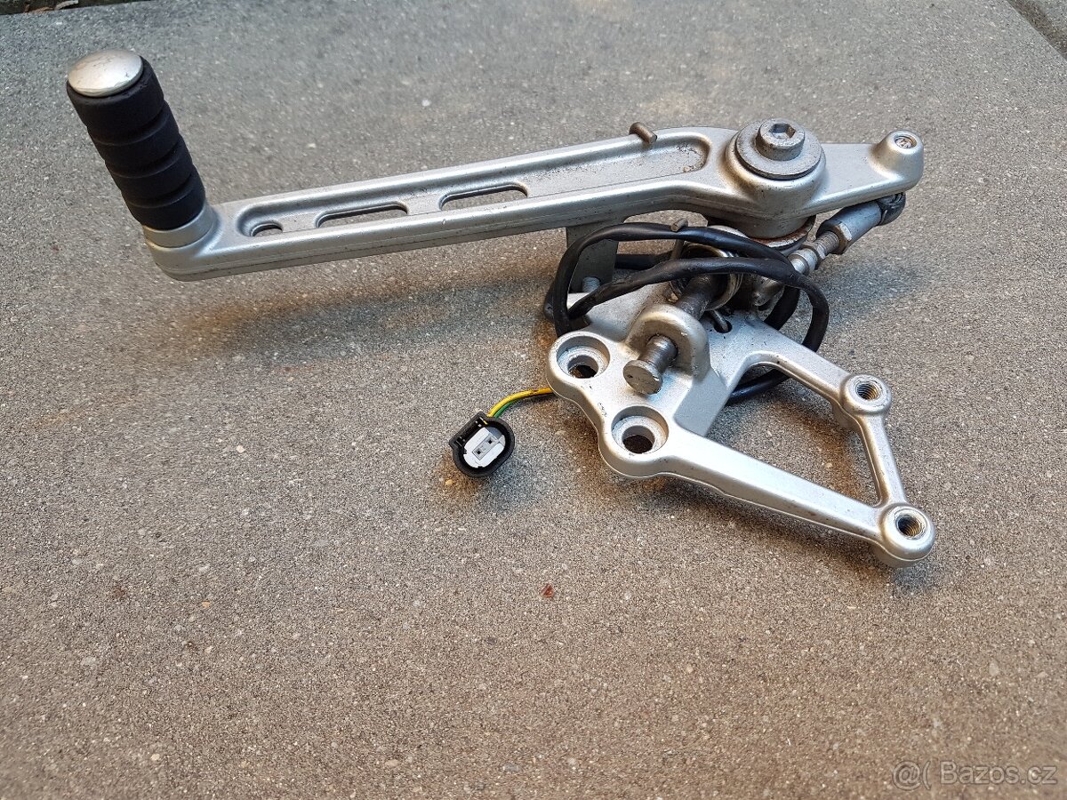 BMW R1100S brzdová páka - 3