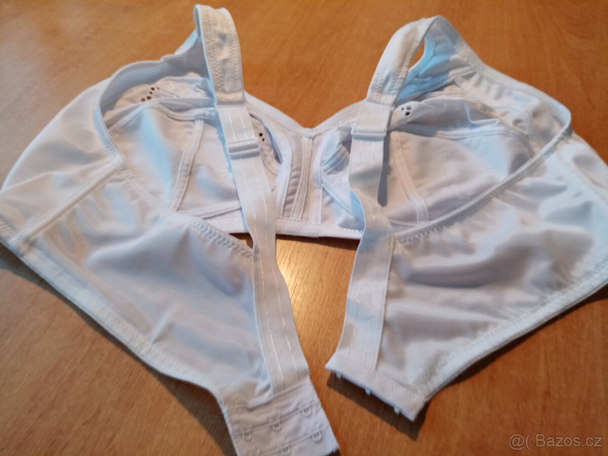 Velmi nadměrná podprsenka 115 D - 3