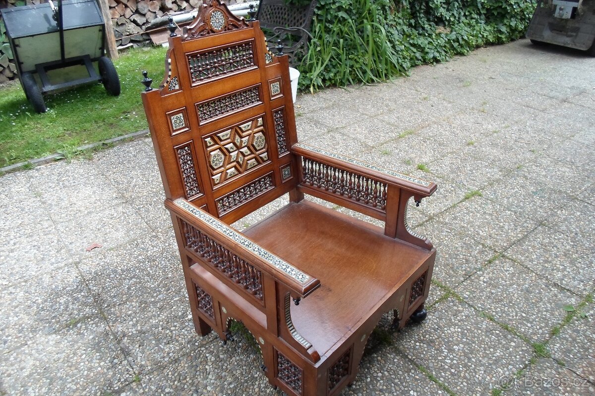 Starožitný stůl- křeslo - stolek - 3