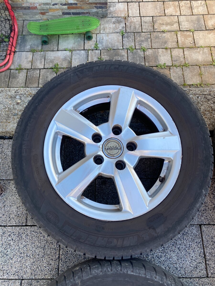 Prodám 15" disky z Nissan Leaf - 3