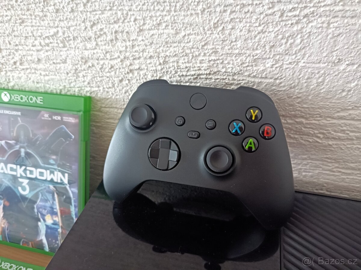 Xbox One 500GB + 10 her - 3