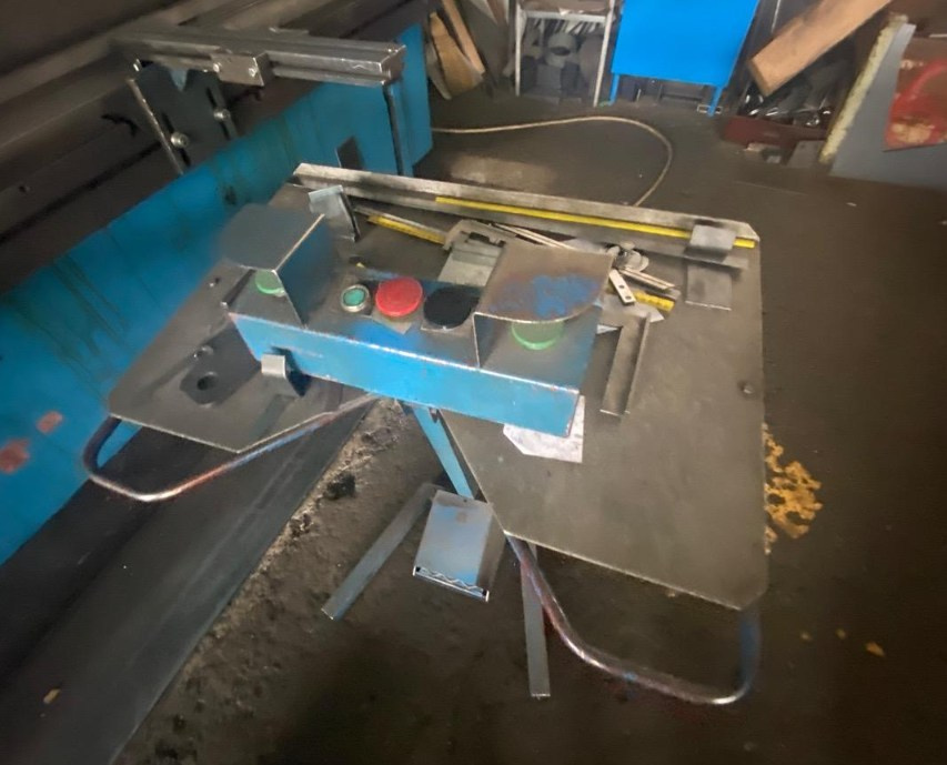 Lisy - ohraňovací CTO 250A - 3