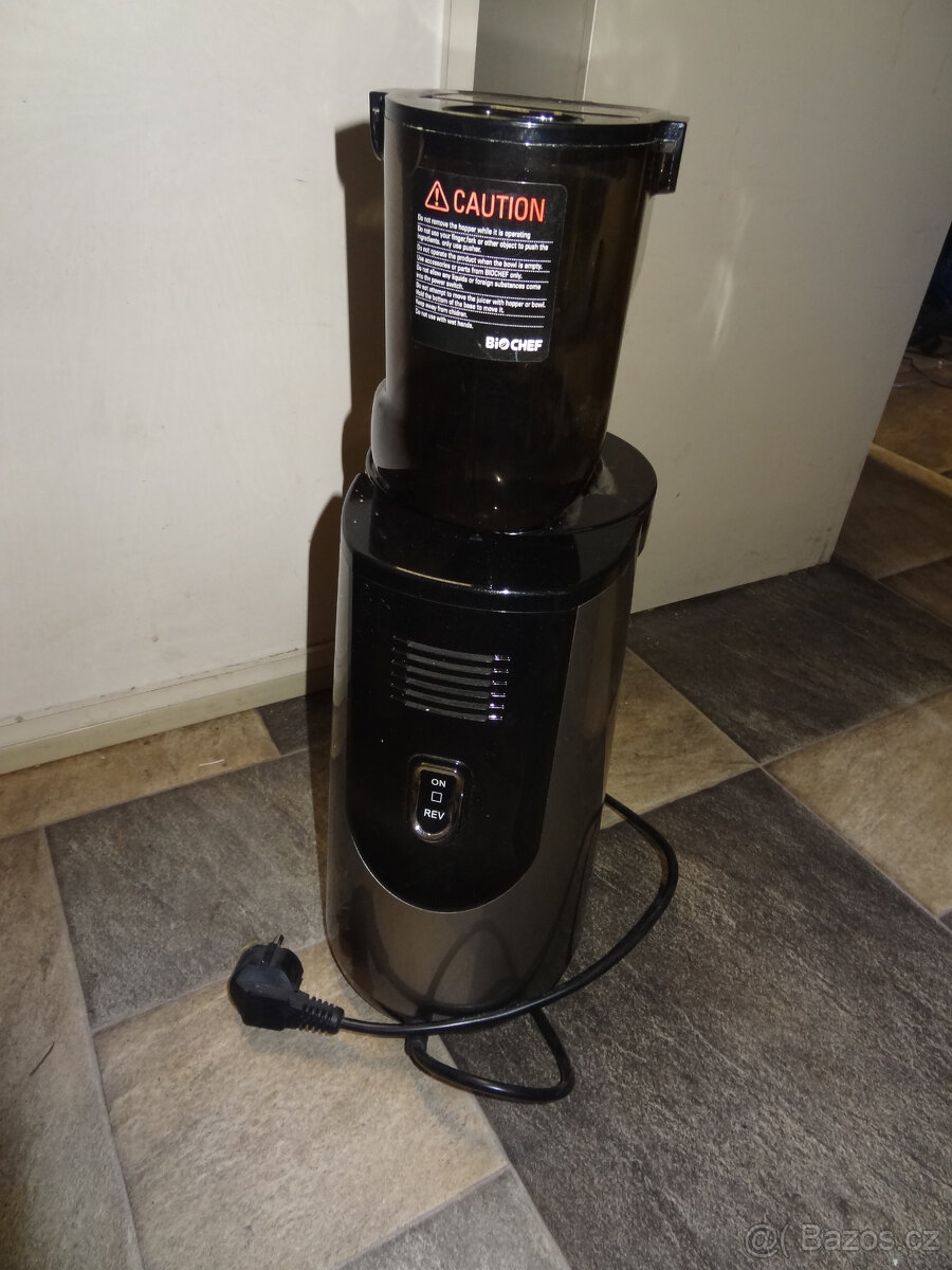 Odšťavňovač BioChef Atlas Whole Juicer - 3