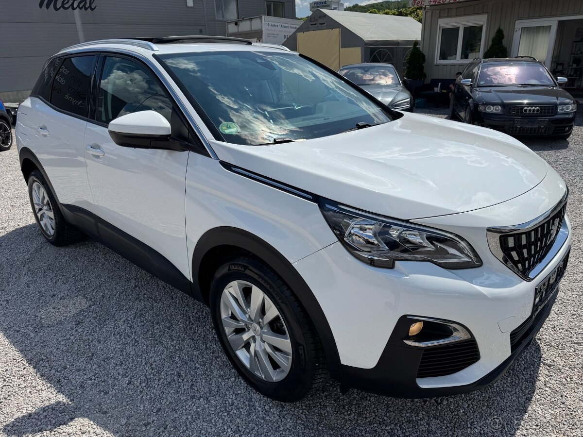 Peugeot 3008 1.2 PureTech 96kW NAVI Panorama Alu - 3