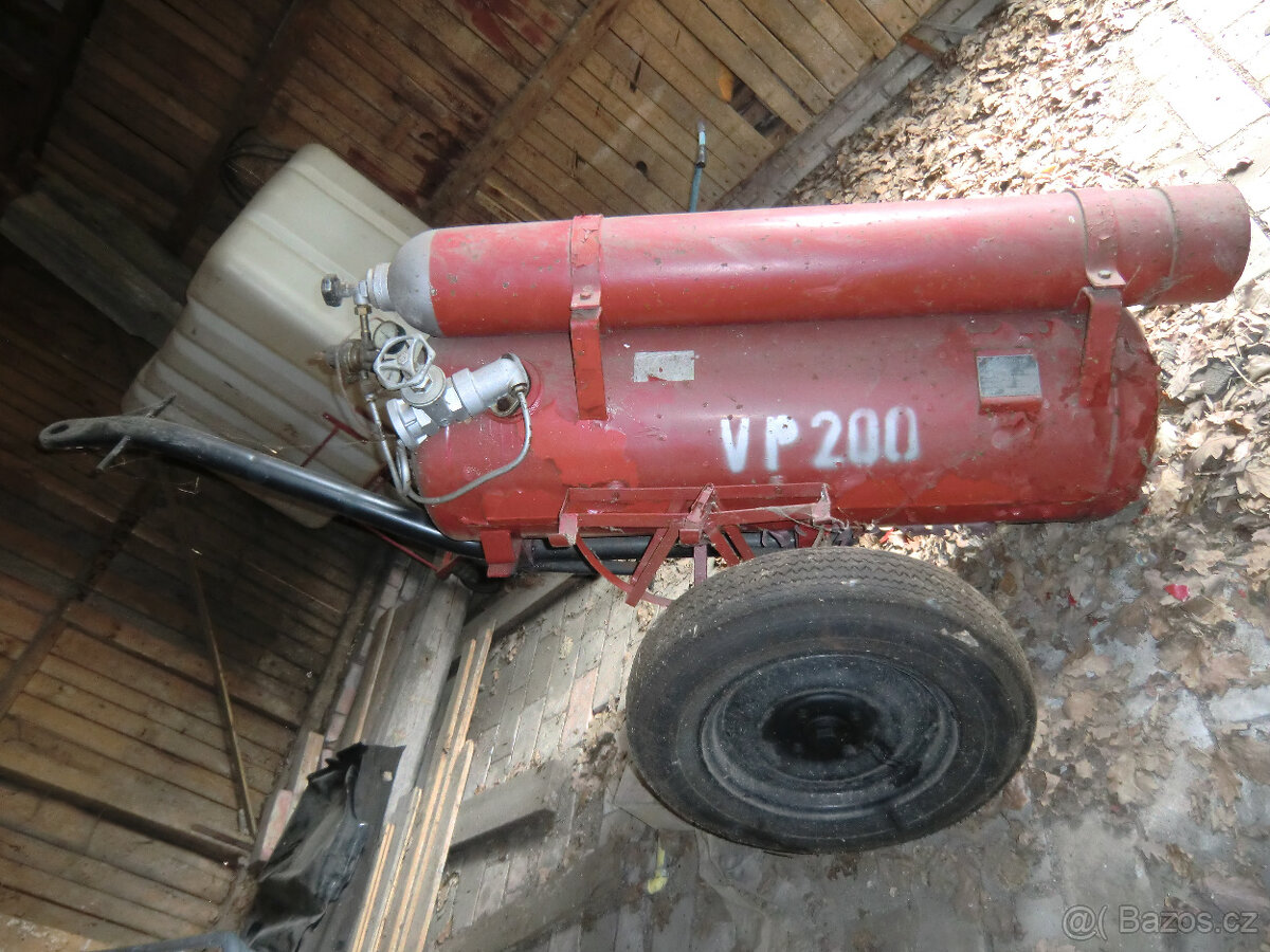 Historický hasicí přívěs r.v. 1978 - 3