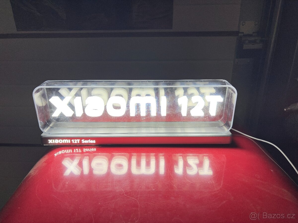 Xiaomi světelná reklama - 3