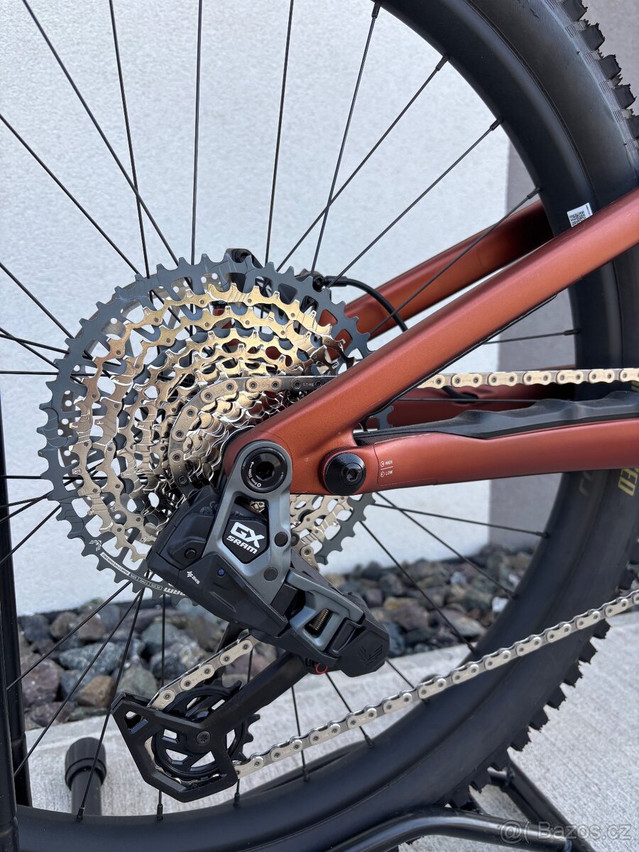 SPECIALIZED STUMPJUMPER - 3