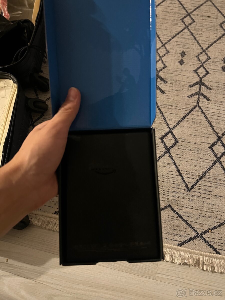 Amazon kindle 8th generation 2016. - 3