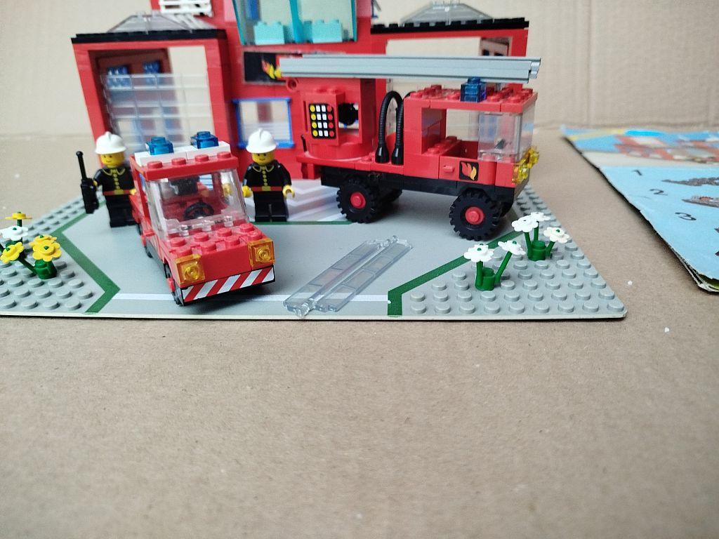 Lego 6385 Fire House-I - 3