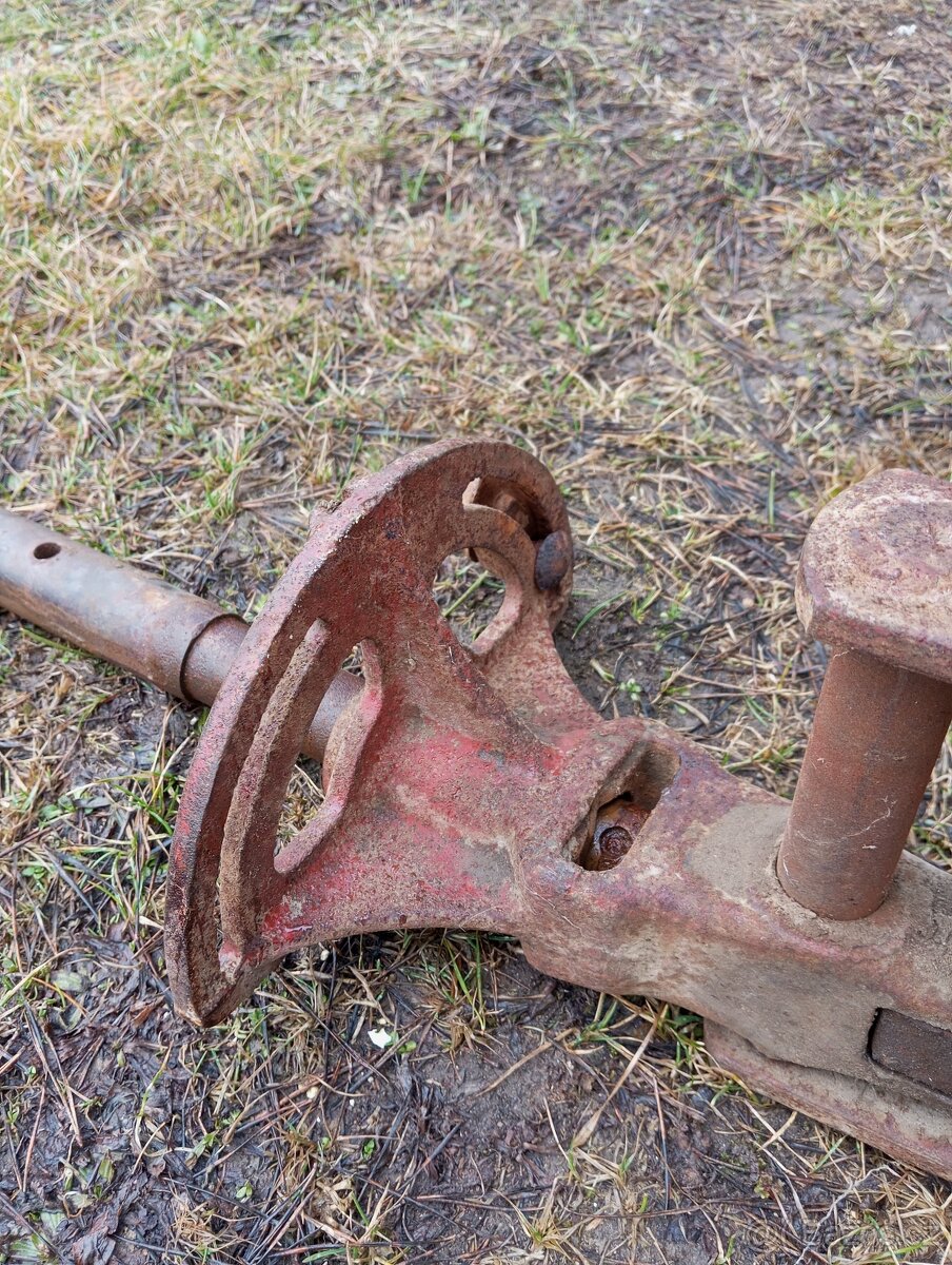 Závěs PF 62 motorobot - 3