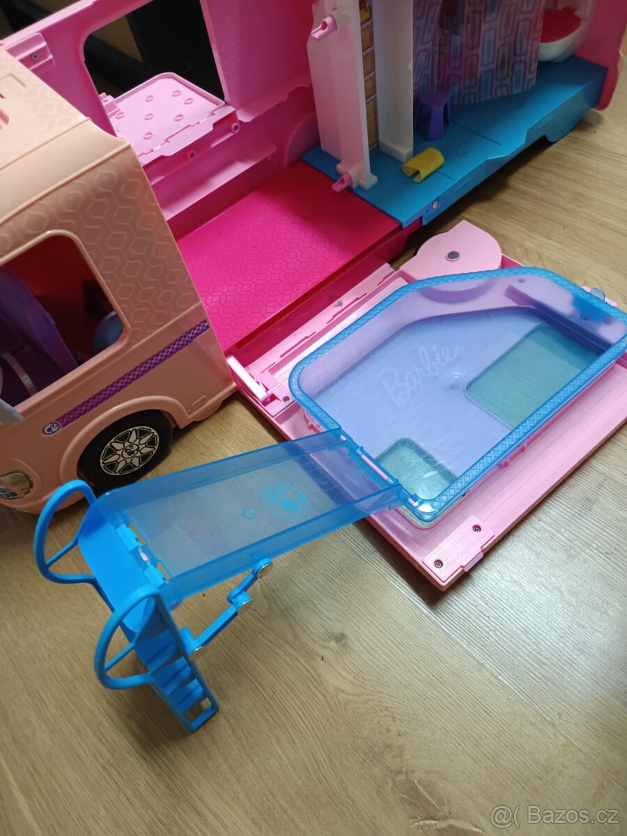 Barbie karavan - 3