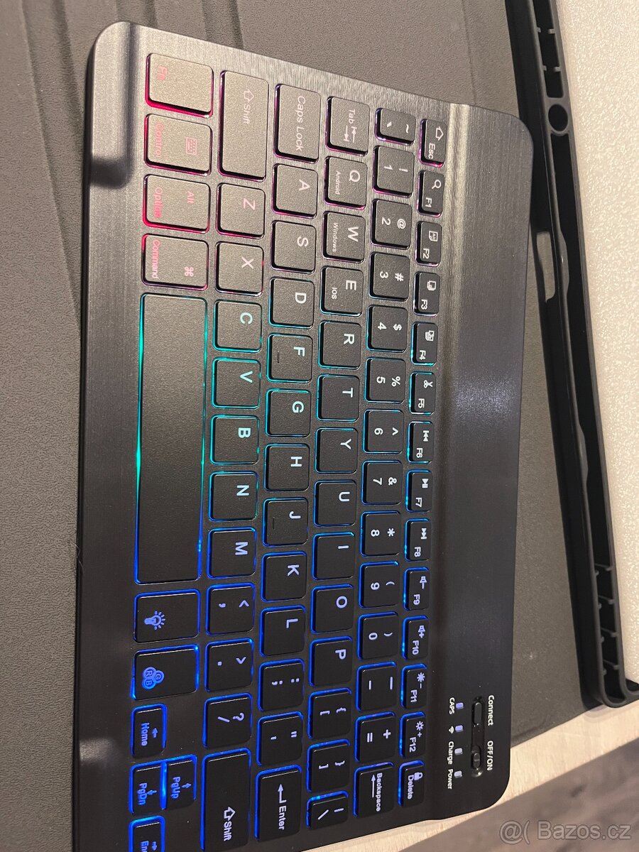 Pouzdro s klávesnicí na Samsung Galaxy Tab 12 - 3