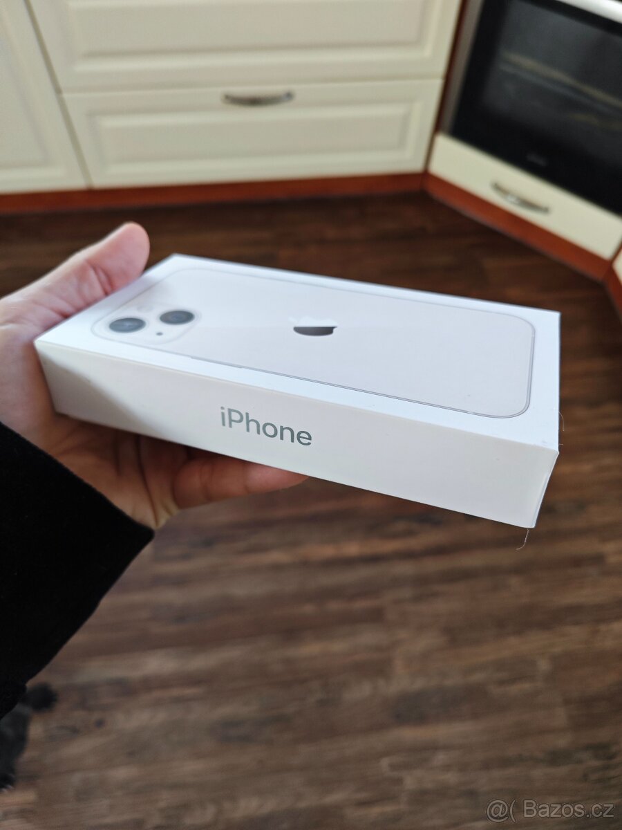 Krabička k mobilu Apple IPhone 12 v bílé - 3