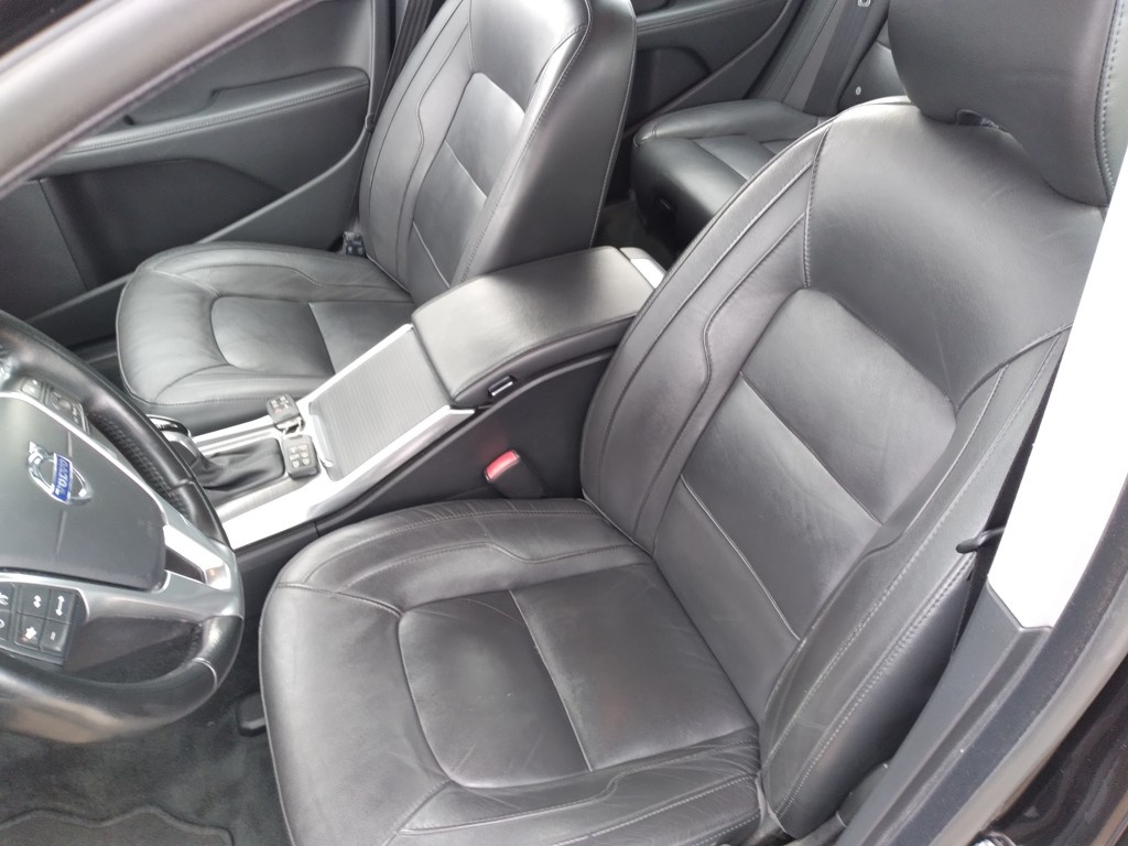 VOLVO V70 D3 DRIVE-E ECO 2.0D NAVI,AT,SERVISKA - 3