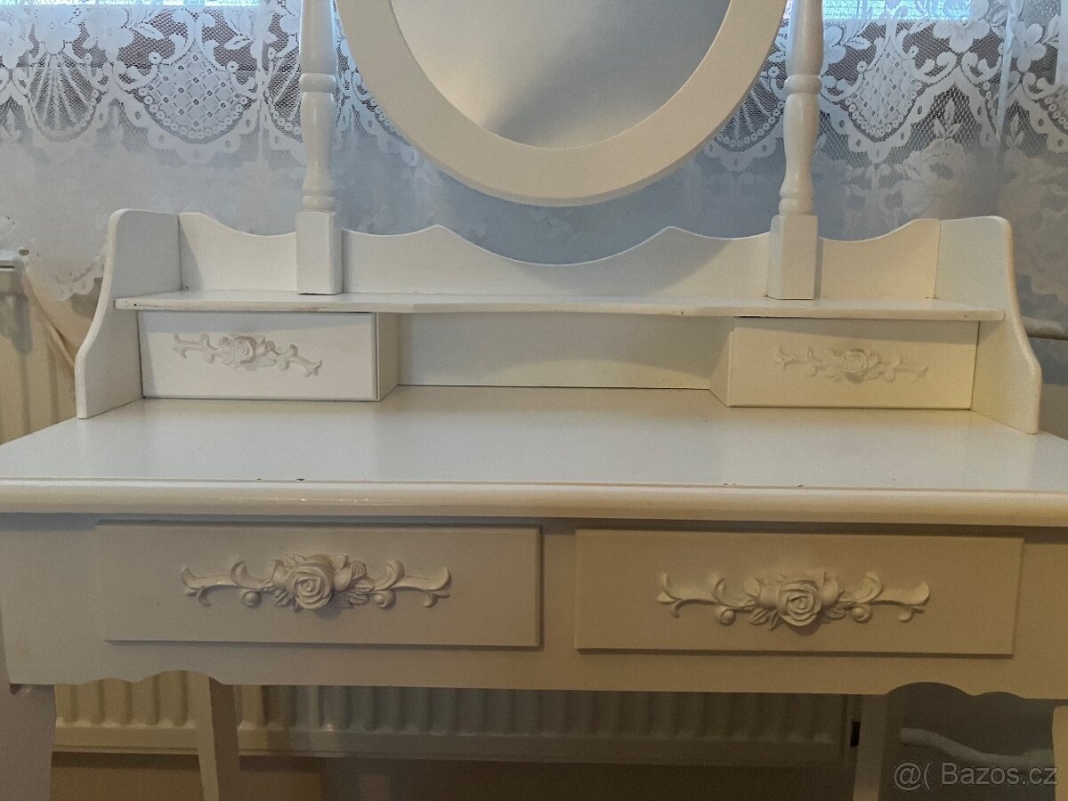 Toaletní kosmetický stolek Primadonna - 3