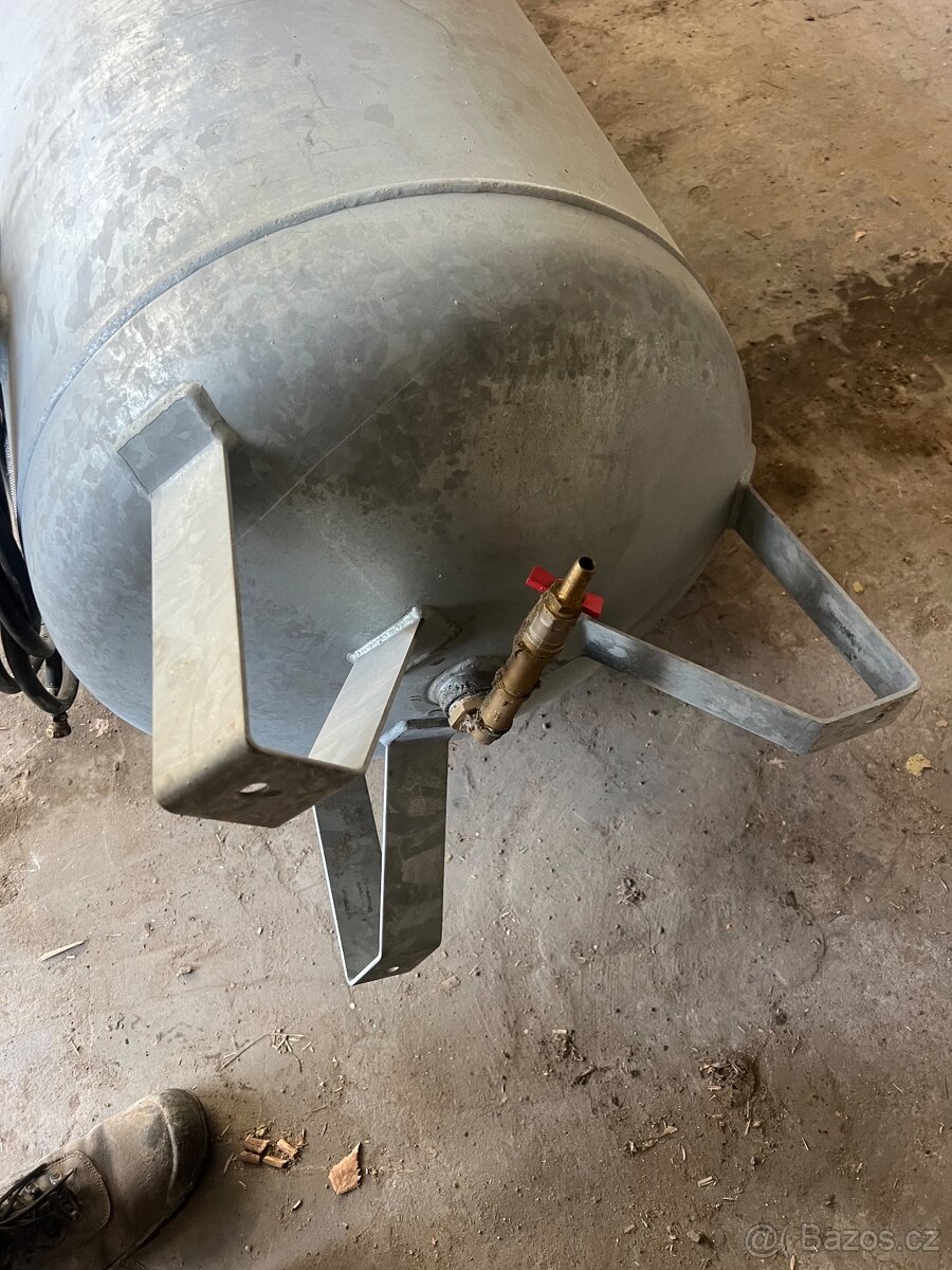 Vzdušník Step 500 - 3