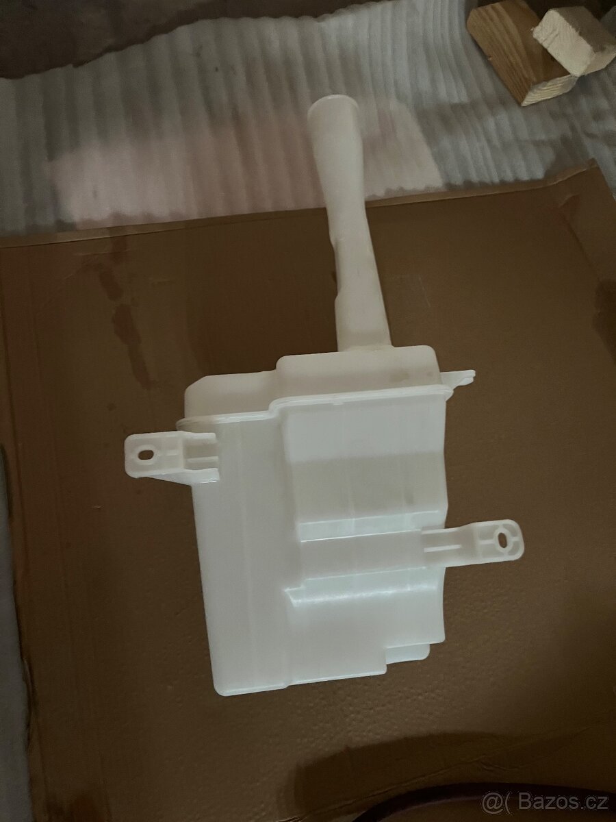 Nádržka Kia ceed - 3