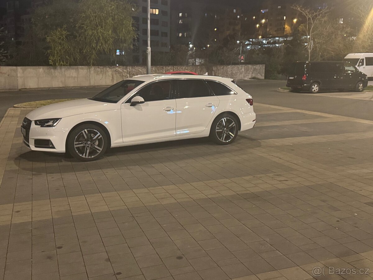 Auto Audi a4b9 - 3