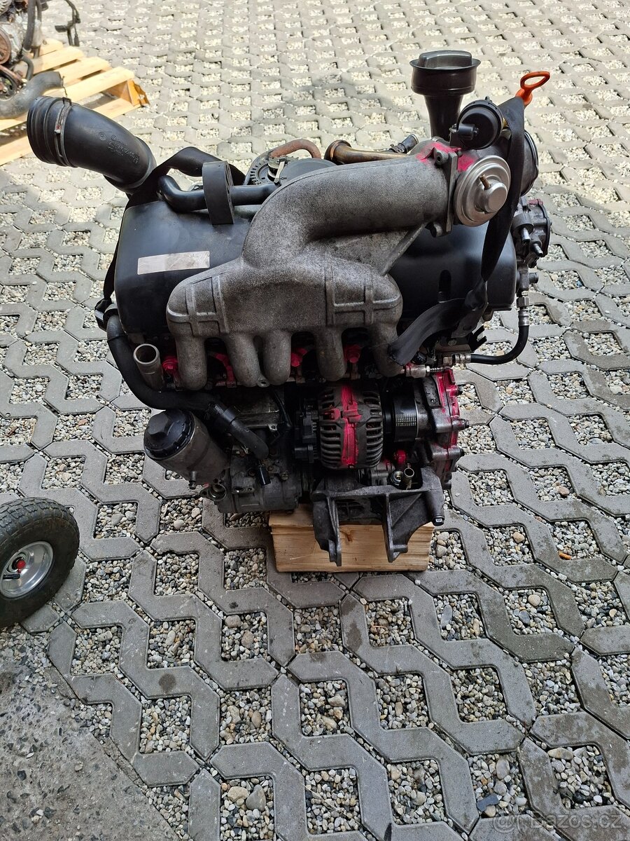 Motor 2,5 TDI 96kw Typ: AXD Transporter - 3