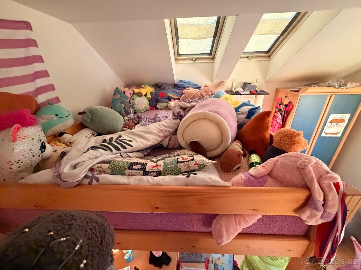 Vyvýšená postel se schody - 3