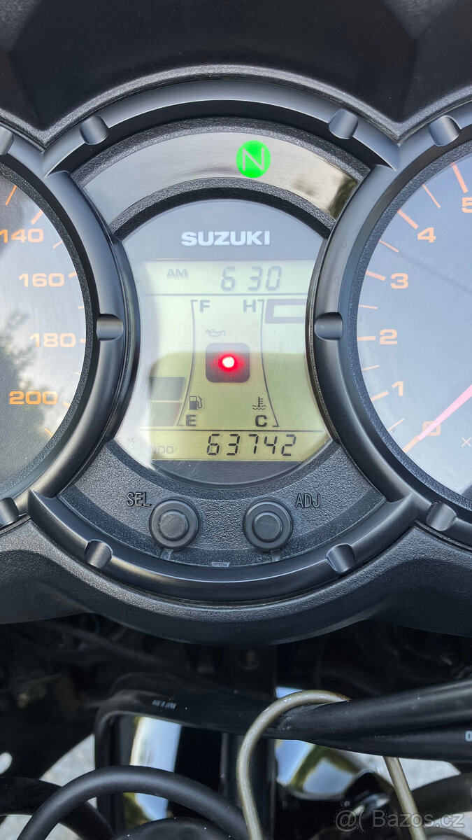 Suzuki DL 650 V-Strom - 3