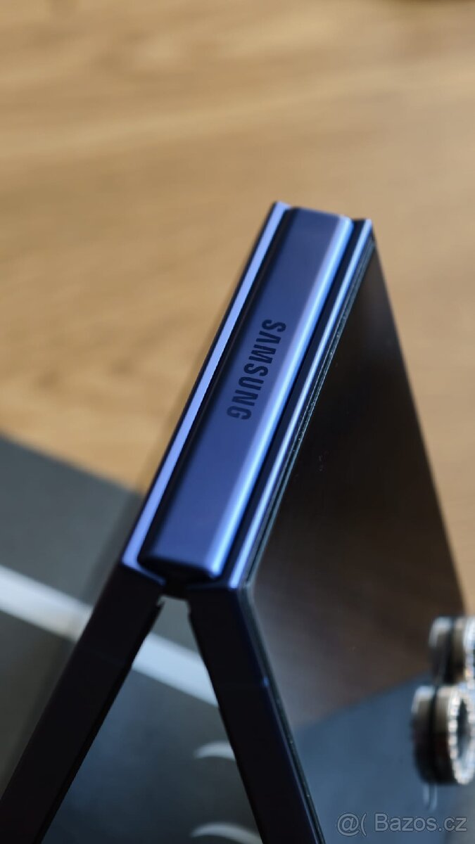 Samsung Galaxy Flip 7 256 Mb - 3