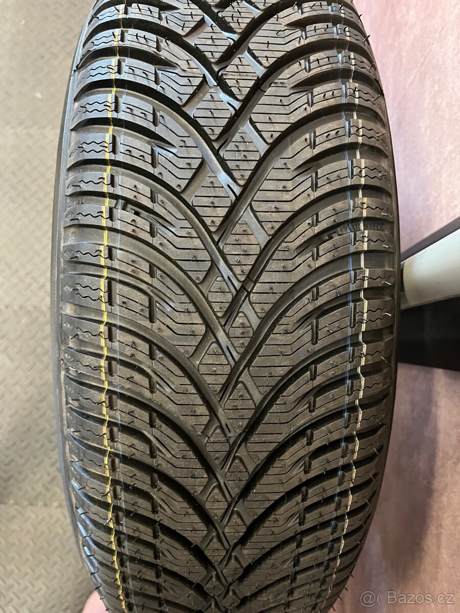 ALU kola 5x114,3 R15 (P306) - 3